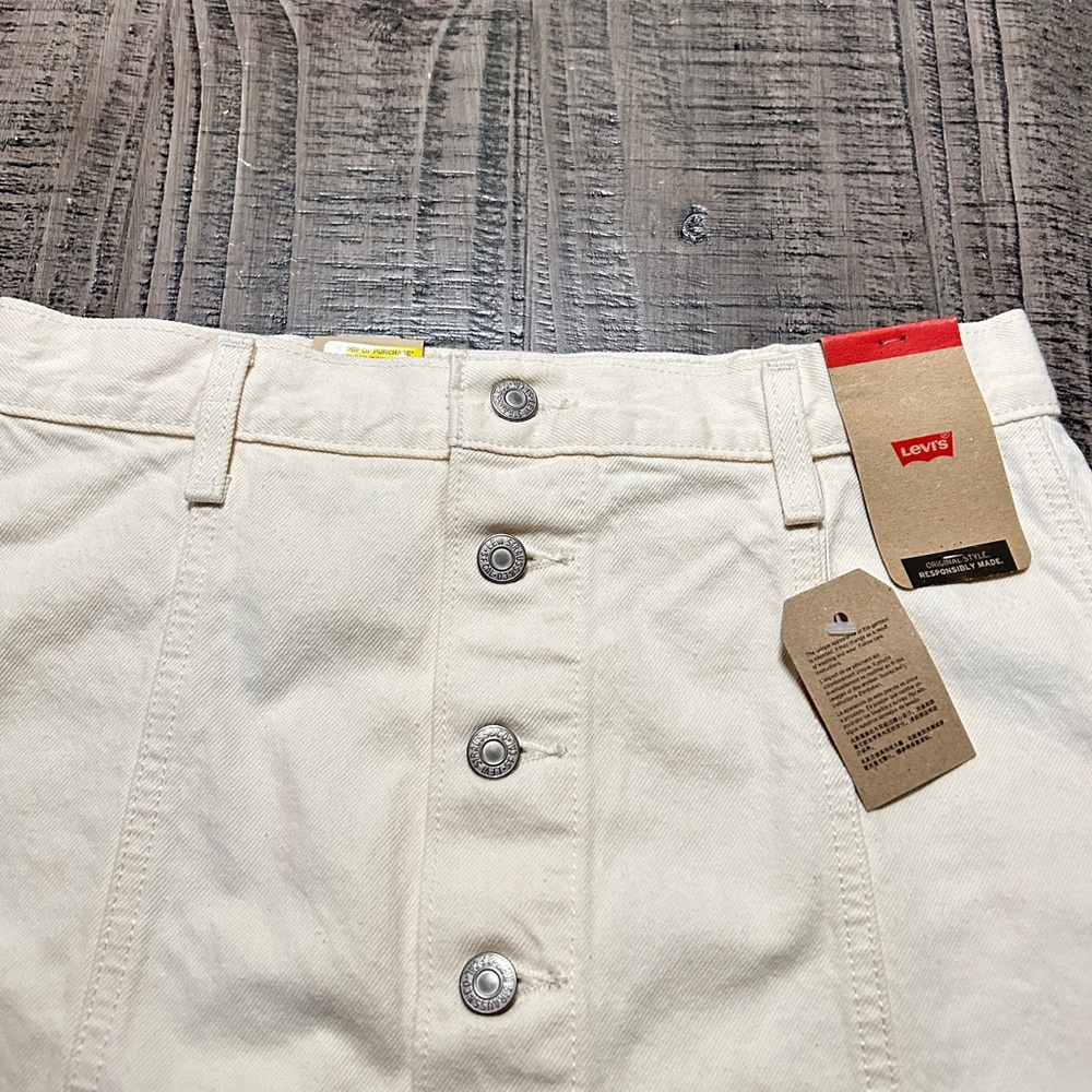Levi's Cream/White Button-Front Mini Skirt Size 28 - Picture 4 of 10